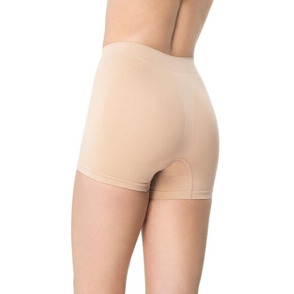 2/$18 Women's Shapewear Seamless Boy short NWT - Picture 2 of 6